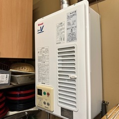 商品 「給湯器」 商品名 「ユッコV」 型番 「RUX-V1611SWFA-E」  中古　故障品の画像