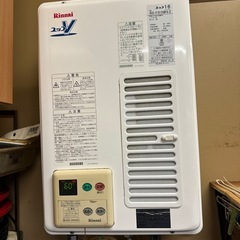 商品 「給湯器」 商品名 「ユッコV」 型番 「RUX-V1611SWFA-E」  中古　故障品