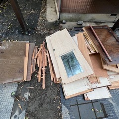 木材取り放題！ご自由にお持ち帰りください😊
