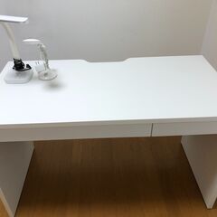 机とLEDランプ 0円です! 綺麗です!