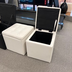 収納ができるスツール