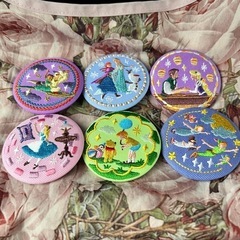 ディズニー　刺繍　缶バッジ
