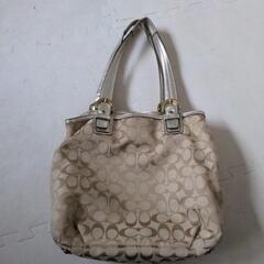COACHのトートバッグの画像