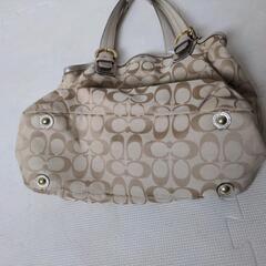 COACHのトートバッグの画像