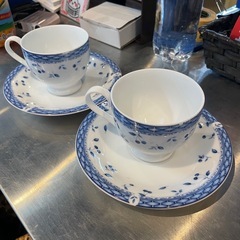 【引き取り限定】中古品　カップ&ソーサー　ペアセット　NARUM...