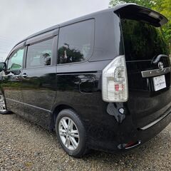 ヴォクシー☆ZS煌☆後期型☆車検令和7年11月☆純正SDナビ☆DVD☆BT☆パドルシフト☆ビルトインETC☆バックカメラ☆両側パワースライドドアの画像