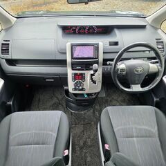 ヴォクシー☆ZS煌☆後期型☆車検令和7年11月☆純正SDナビ☆DVD☆BT☆パドルシフト☆ビルトインETC☆バックカメラ☆両側パワースライドドアの画像