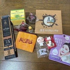 お香、紅茶、小物入れ、マスコットほか海外購入品