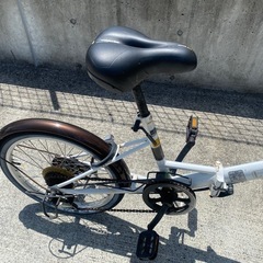 ランドスケープC 折りたたみ ペールホワイト 中古 自転車 20型 6段変速の画像