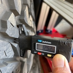 YOKOHAMA LT275/55R20 10PR 4本 ジオランダーM/T G003 ランクル プラド ゲレンデ w463 ゴツゴツタイヤ 2020年製 バリ山 マッドタイヤの画像