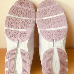 👟ミズノレディース　スニーカー　24.5cmの画像