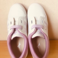 👟ミズノレディース　スニーカー　24.5cmの画像
