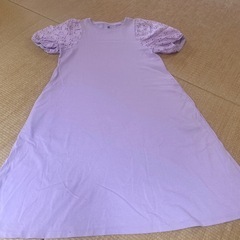 ユニクロ 薄紫ワンピース 150の画像