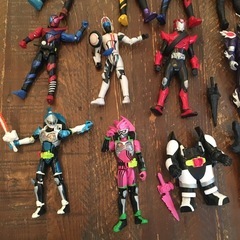 値下げ仮面ライダー　12体の画像