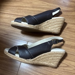 茶　サンダルの画像