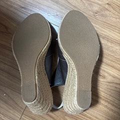 茶　サンダルの画像