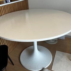 IKEA ドクスタ ダイニングテーブル