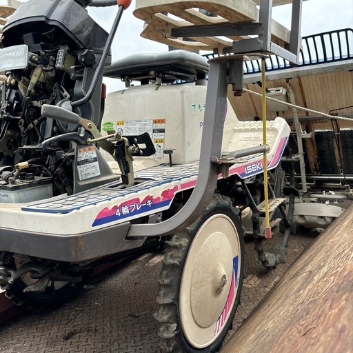 イセキ田植え機