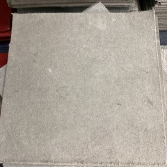 中古　タイルカーペット（グレー）1枚50円の画像