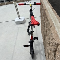 コンパクト軽量折り畳み自転車の画像