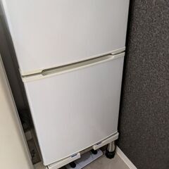 冷蔵庫90リットル　本日5月18日18時半に取りに来てくれる方！