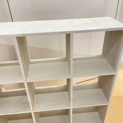 白シェルフの画像