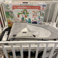 まとめ売りカトージミニベビーベッド、プーメリー、バウンサーの画像