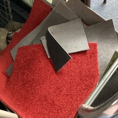 タイルカーペット切れ端などの画像