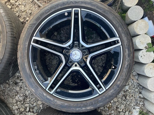 メルセデスベンツ　CLS 450 純正タイヤ