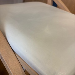 【カリモク】クレシェ 学習椅子 ダイニングチェア（小傷あり）の画像