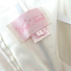 ウェディングドレスの画像
