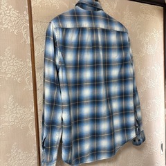 H&Mチェックシャツの画像