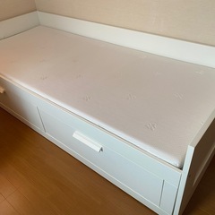 IKEA セミシングルベッド