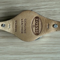 FOSSIL 革バンド腕時計
の画像