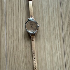 FOSSIL 革バンド腕時計
