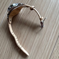 FOSSIL 革バンド腕時計
の画像