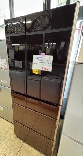 日立6ドア冷蔵庫615L R-WX6200G 2016年製
