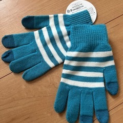 ⭐︎【新品】のびのび手袋ブルー✖️白ボーダー①
の画像