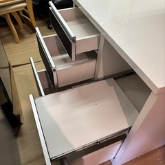 食器棚 収納　キッチンボードの画像