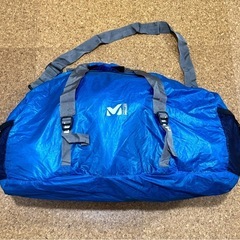 Millet ダッフルバッグ パッカブル 30L ブルー 折りたたみ 機内持込サイズ 旅行 アウトドア 山登り トレッキング ハイキング ミレー 旧ロゴ スーツケース カバンの画像