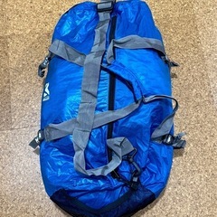 Millet ダッフルバッグ パッカブル 30L ブルー 折りたたみ 機内持込サイズ 旅行 アウトドア 山登り トレッキング ハイキング ミレー 旧ロゴ スーツケース カバンの画像