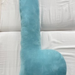 引取限定　抱き枕　カバー付き　