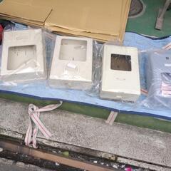 電力量計BOX4つ