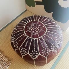 ビンテージ本革モロッコ製 お洒落 イス プフ　