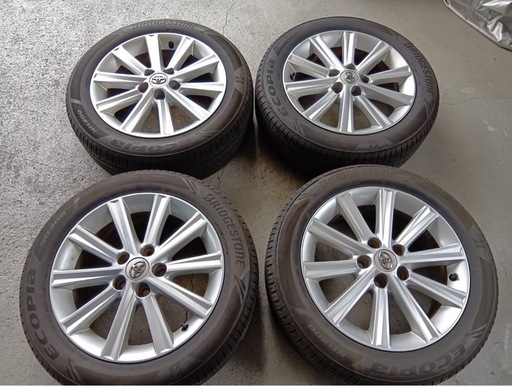 トヨタカムリ　17インチ純正ホイールセット24年製タイヤ付