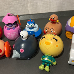 アンパンマンのガチャガチャのおもちゃセット