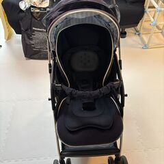 アップリカ【美品】オプティア 両対面式 オート４キャス アウトド...