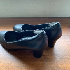 未使用　婦人黒パンプスの画像