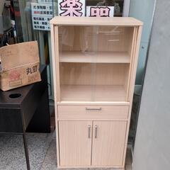 ★新入荷 食器棚 棚  ガラス引き戸 キッチン収納 キッチンボード
