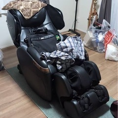 マッサージチェアー